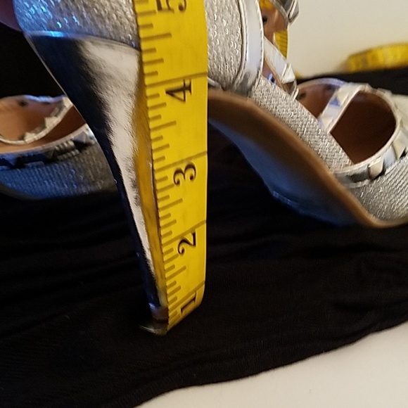 Rue 21 Sliver Heels - Picture 4 of 4